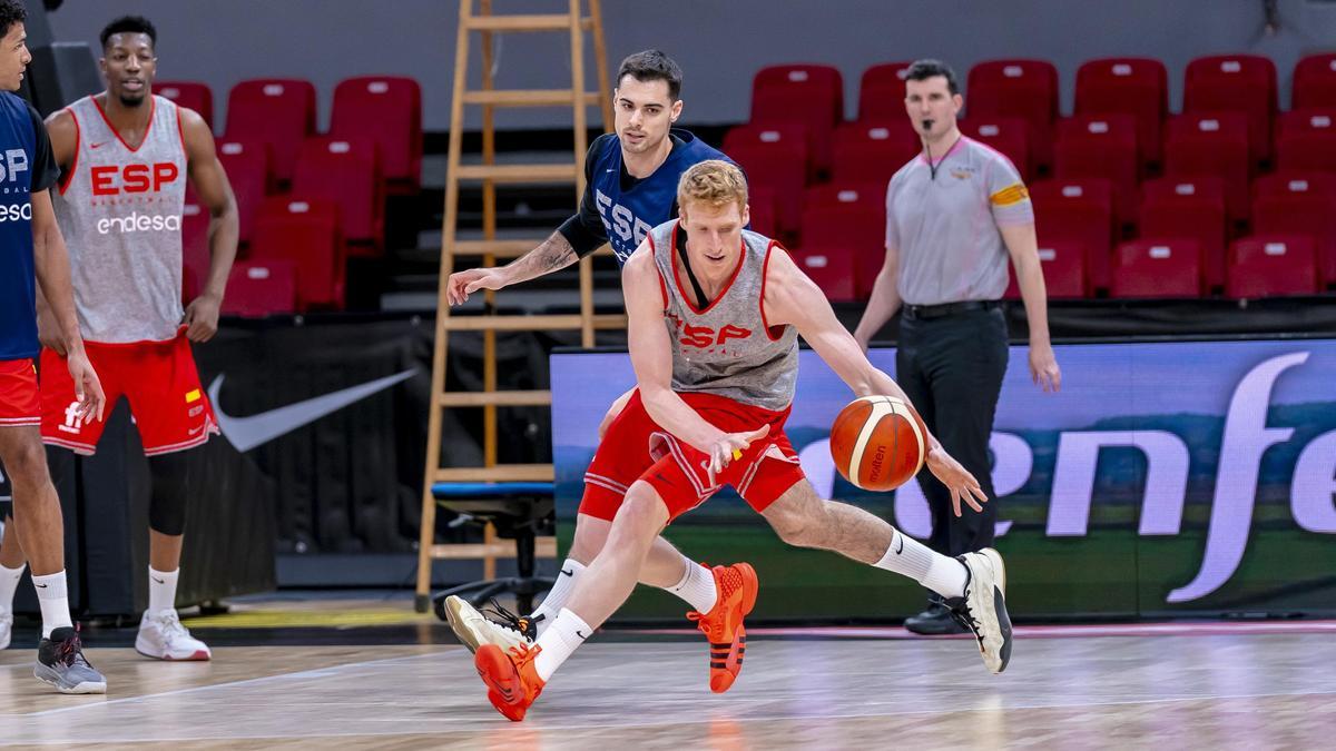 La España de Alberto Díaz y Sima arrancará la clasificación al Eurobasket 2025 frente a Letonia.