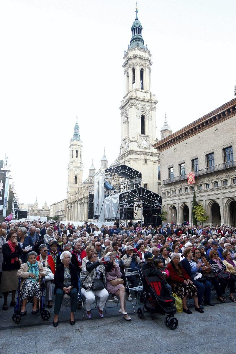 Jotas en la Plaza del Pilar.