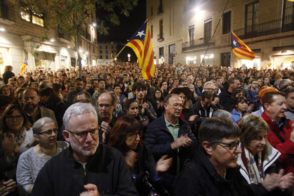 Concentració a Girona en rebuig a l'empresonament dels consellers