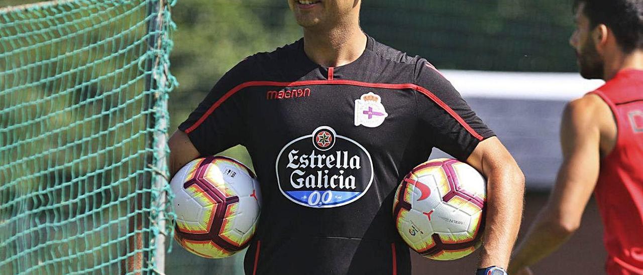 Alejandro Esteve, en un entrenamiento del Deportivo de esta temporada.