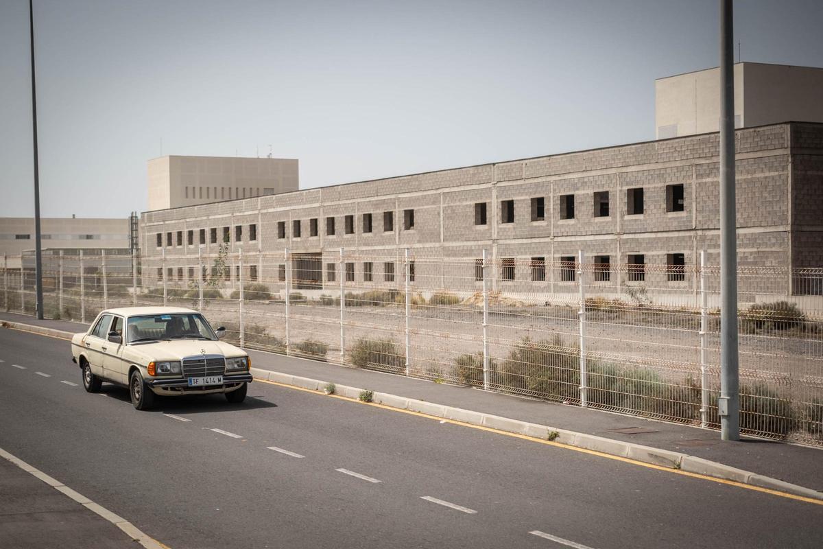 Módulo inacabado del Hospital del Sur de Tenerife.