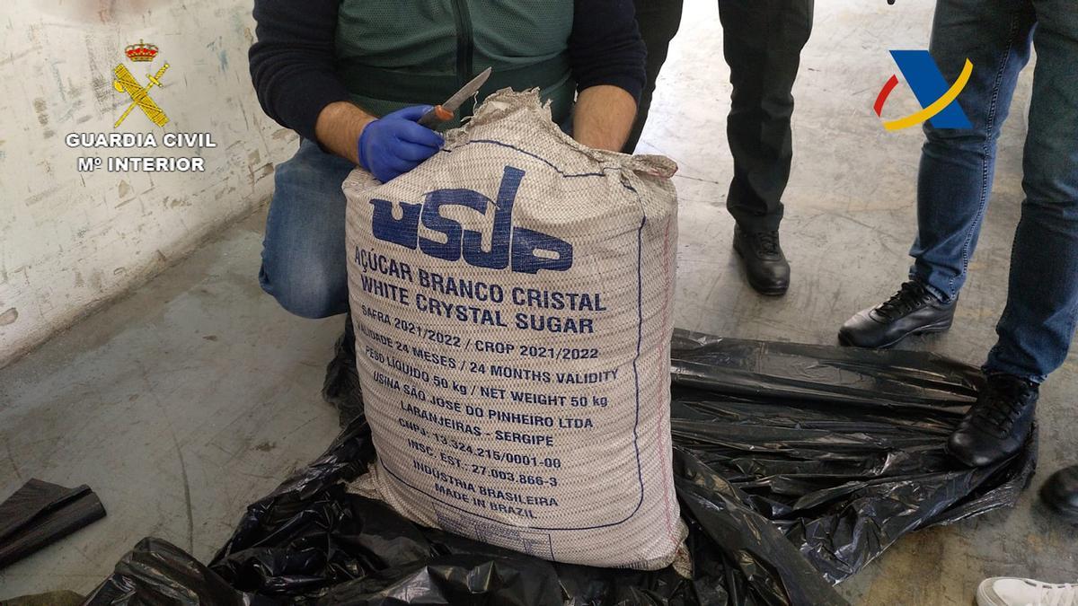 Incautación de 100 kilos de cocaína en sacos de azúcar en el Puerto de Las Palmas