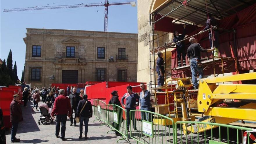 IU espera que el PSOE &quot;recapacite&quot; sobre los palcos junto al muro de la Mezquita