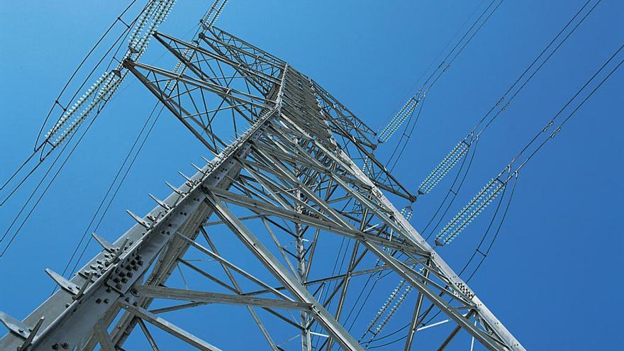 Una torreta de la red eléctrica española. // FdV