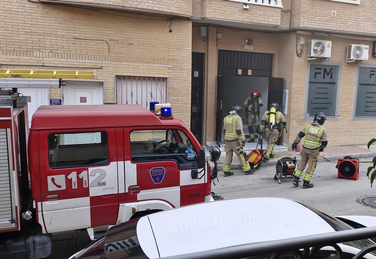 El siniestro, originado en la cocina, fue sofocado por los bomberos