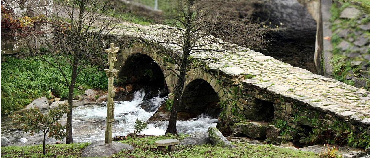 Ponte Vella, en el Espazo Natural del Río Catoira