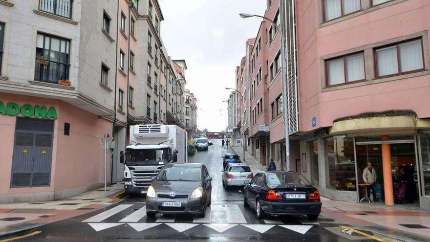 El tramo de Fariña Cobián más próximo a la avenida de Vigo será solo de salida. // G. Santos