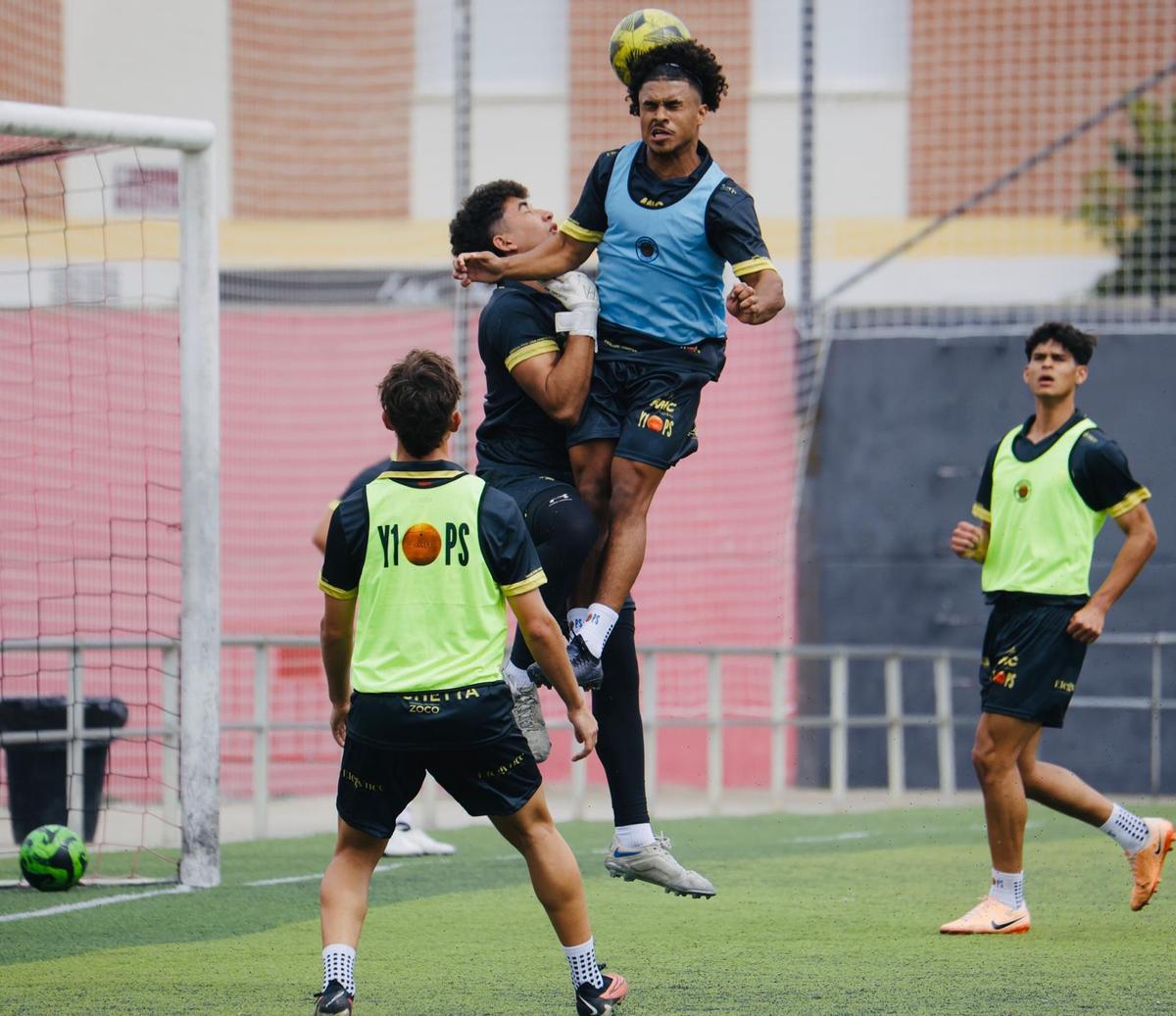 Entrenamiento de los jugadores puertorriqueños en Córdoba.