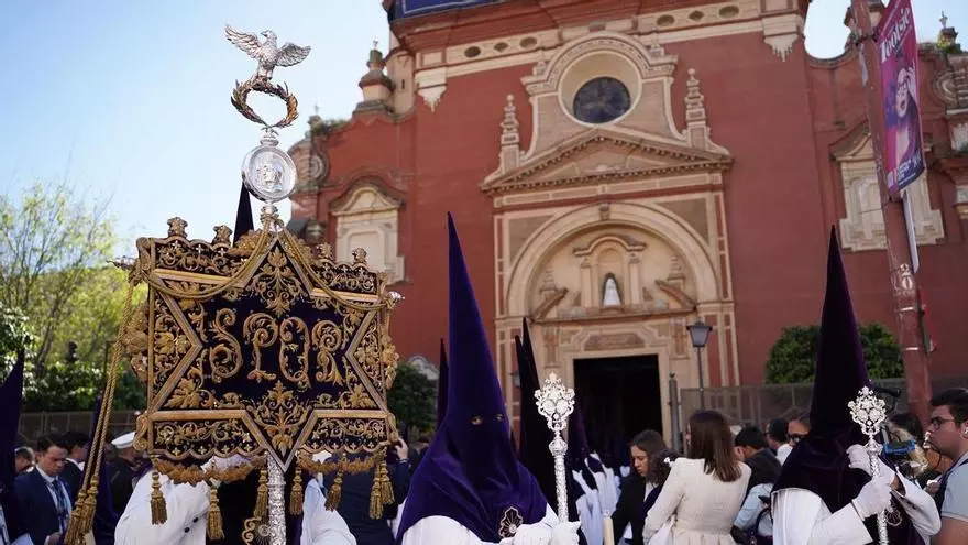 Vídeo | Salida de la Cruz de Guía de La Estrella