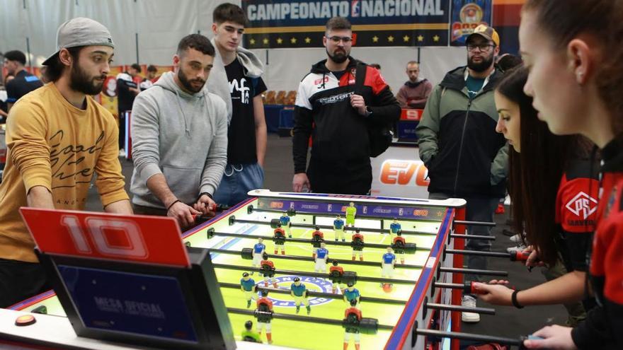 Primera jornada del Campeonato Nacional de Futbolín EVO-Presas en Lalín | BERNABÉ/LUCÍA ABELEDO