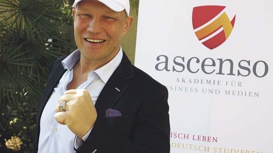 „Ich sehne mich überhaupt nicht nach dem Boxen zurück&quot;: Axel Schulz am Rande der Tagung bei der Ascenso-Medienakademie.