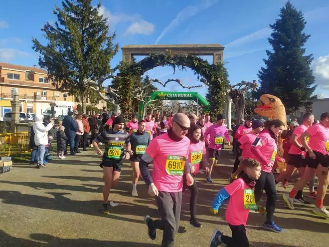 Así ha sido la madrugadora San Silvestre de Santibáñez de Vidriales