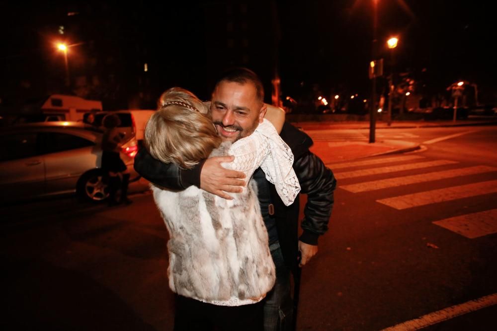 Cariñoso recibimiento a Carlos Muñoz tras 7 años viajando por el mundo