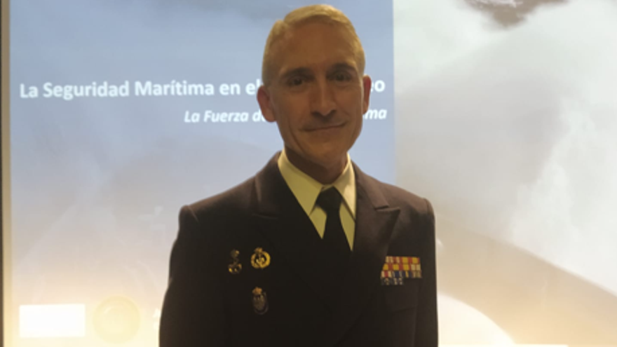 El capitán de Navío Juan Bautista Pérez analiza la seguridad marítima en Alicante