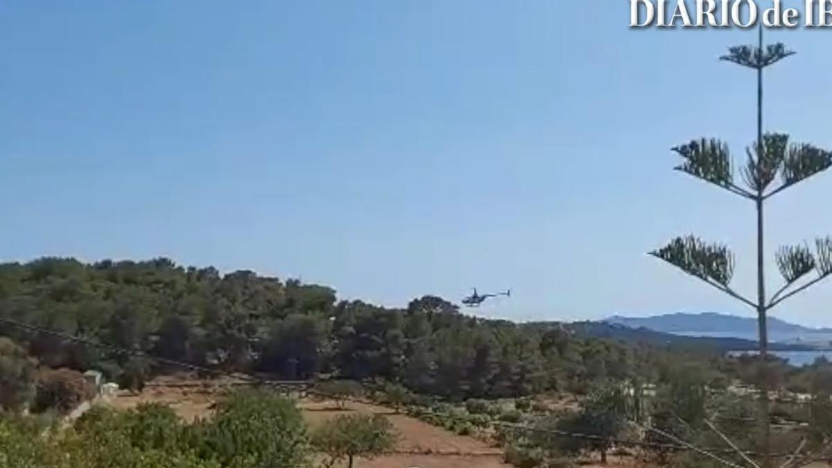 Un helicóptero aterriza en un terreno privado de Ibiza y abandona a una menor