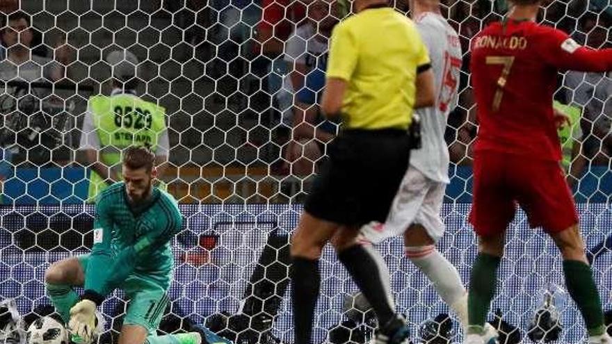 De Gea, en la jugada del segungo gol de Portugal.