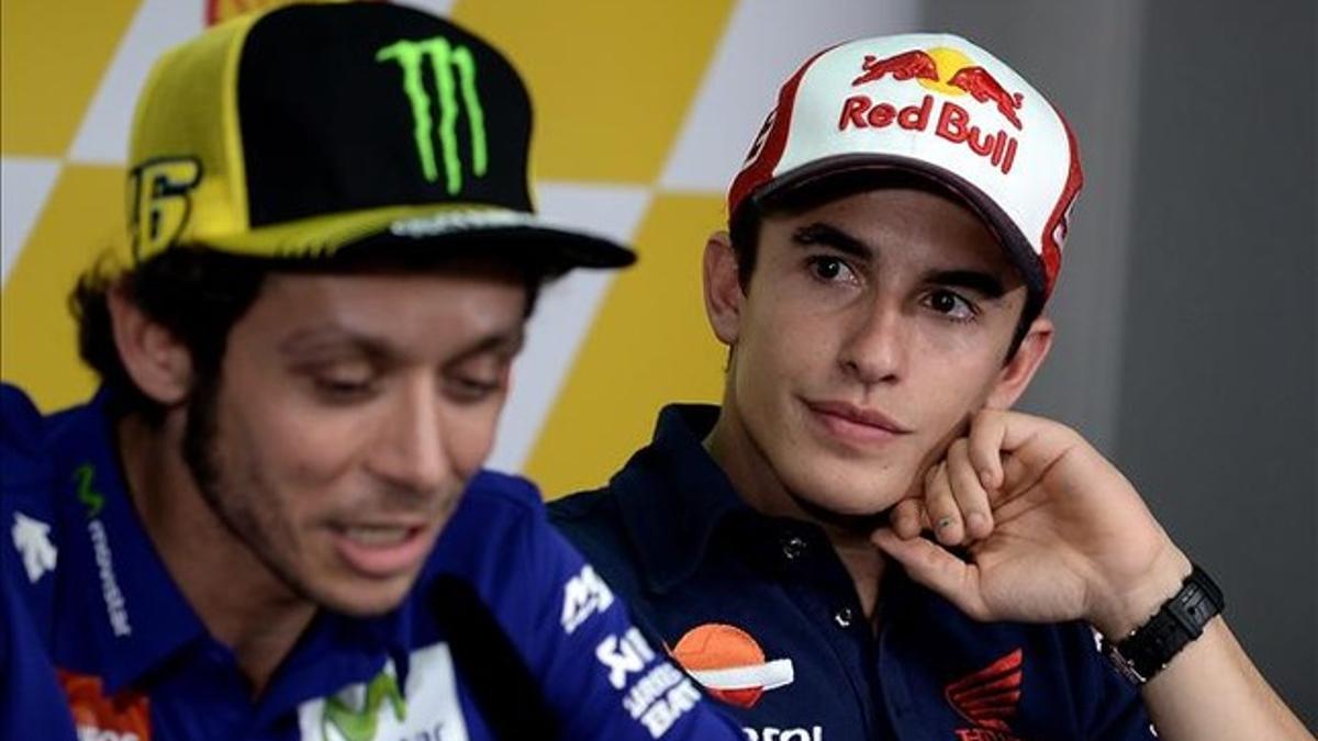 Rossi y Márquez, el año pasado en rueda de prensa