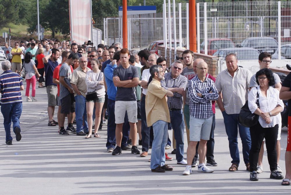 Cues a Montilivi per aconseguir entrades pel Girona-Osasuna