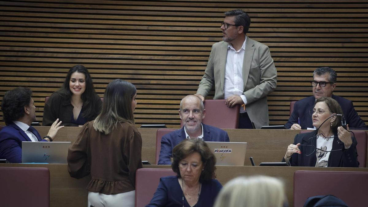 La bancada del PPCV durante el debate del pleno de las Corts