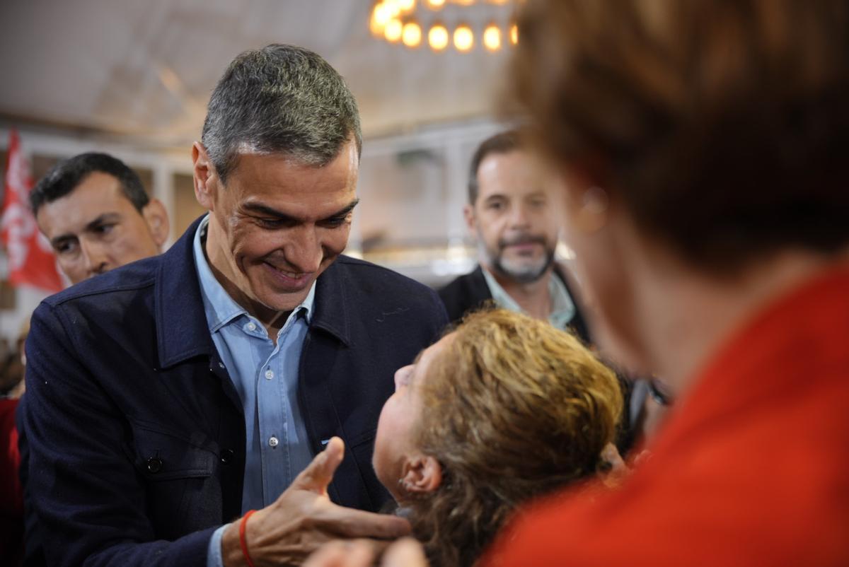 Fotogalería | Pedro Sánchez conquista Mérida