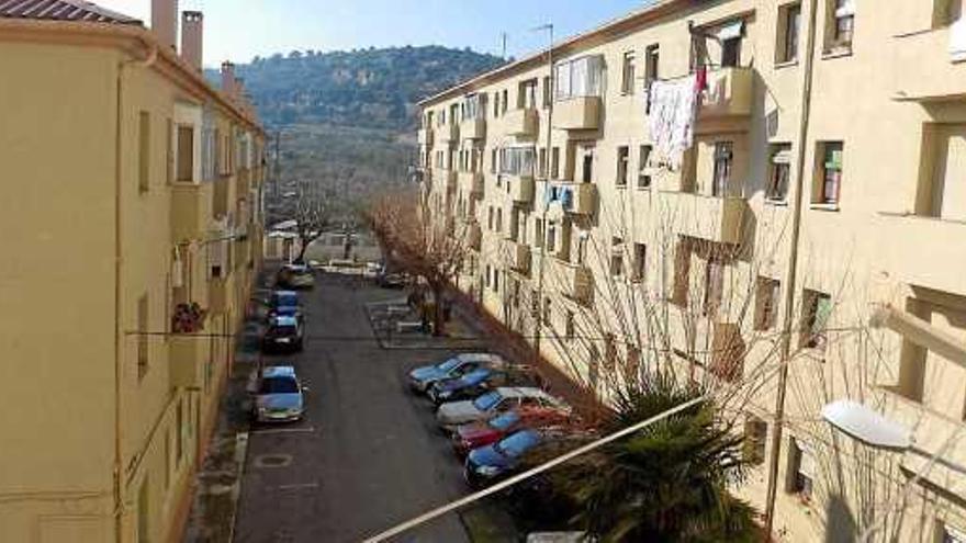 Imatge de blocs de pisos del barri manresà de la Guia