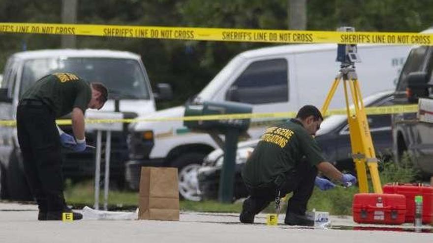 Una mujer mata a sus cuatro hijos y luego  se suicida en Florida