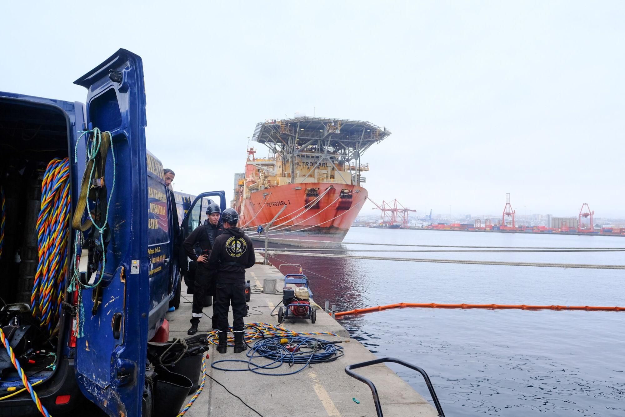 Trabajos en el 'Arendal Spirit' en el astillero Zamakona, en el Puerto de Las Palmas