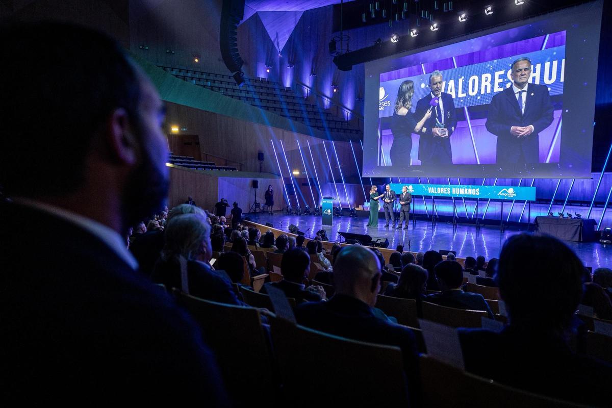 En imágenes | Así ha sido la gala de entrega de los Premios Aragoneses del Año 2026