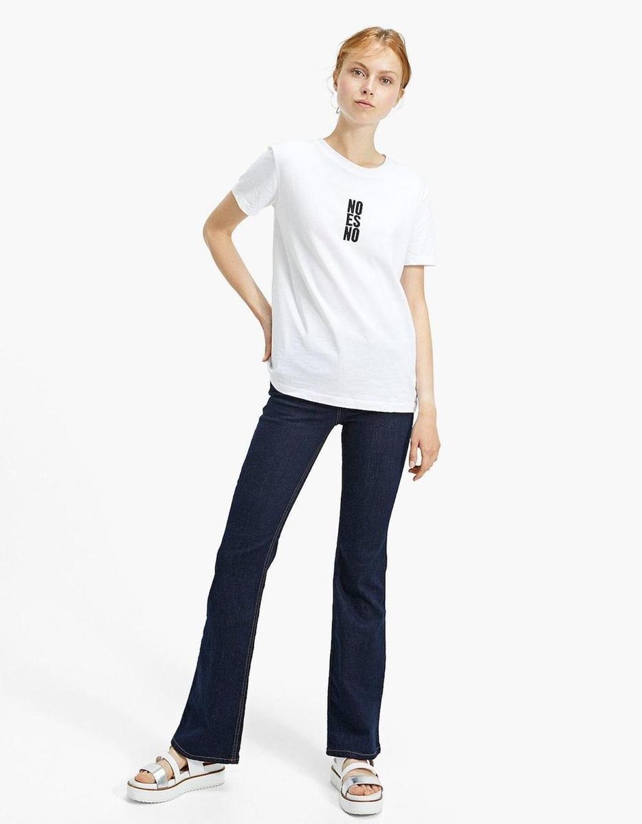 Camiseta feminista de Stradivarius