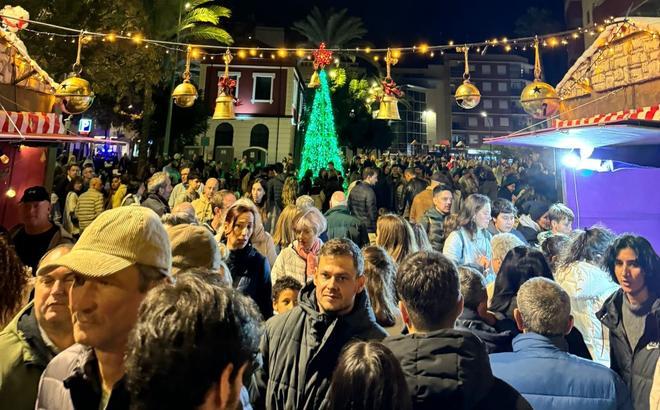 La Navidad bulle en Dénia: deslumbrante "Nit de la Llum"