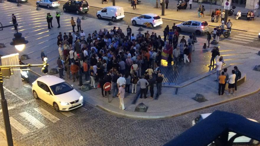 Concentración en Alcoy a favor del referéndum en Cataluña