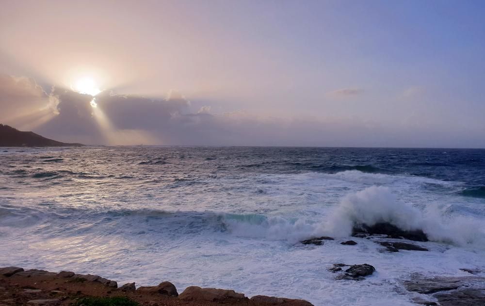 Imágenes tomadas la tarde de este miércoles desde Baiona