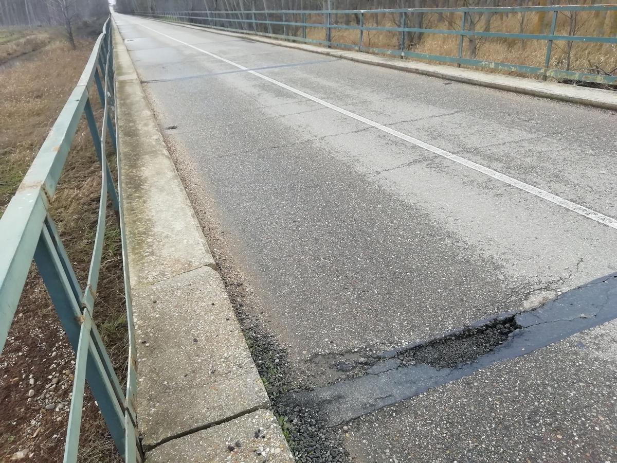 Puente entre Pobladura del Valle y Fresno de la Polvorosa.