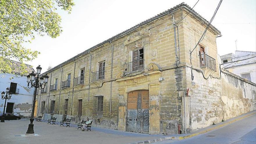 Los vecinos del Palacio de Medinaceli denuncian el derrumbe de un patio