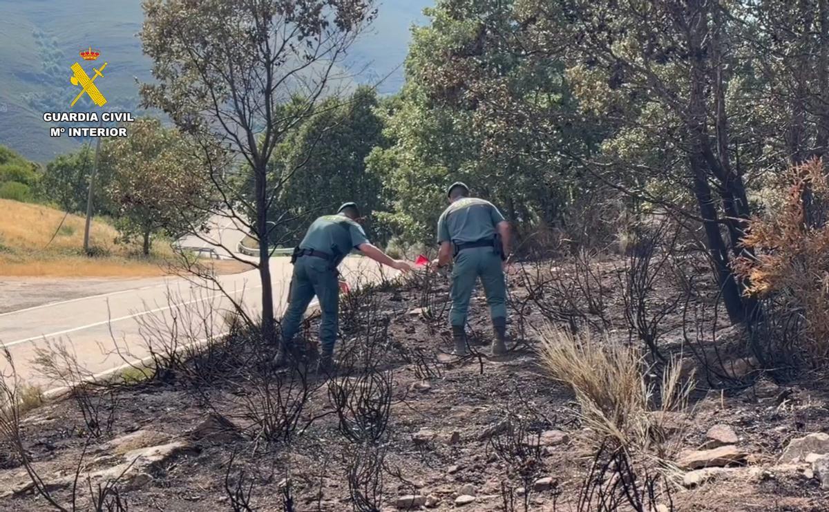 La Guardia Civuil investigando los incendios de San Ciprián