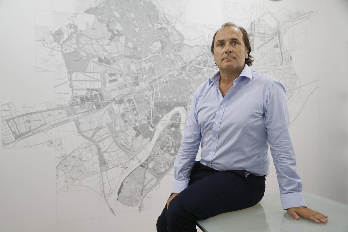 A.J.González Córdoba Antonio Cleofé López, representante de los Ingenieros de Caminos en Córdoba