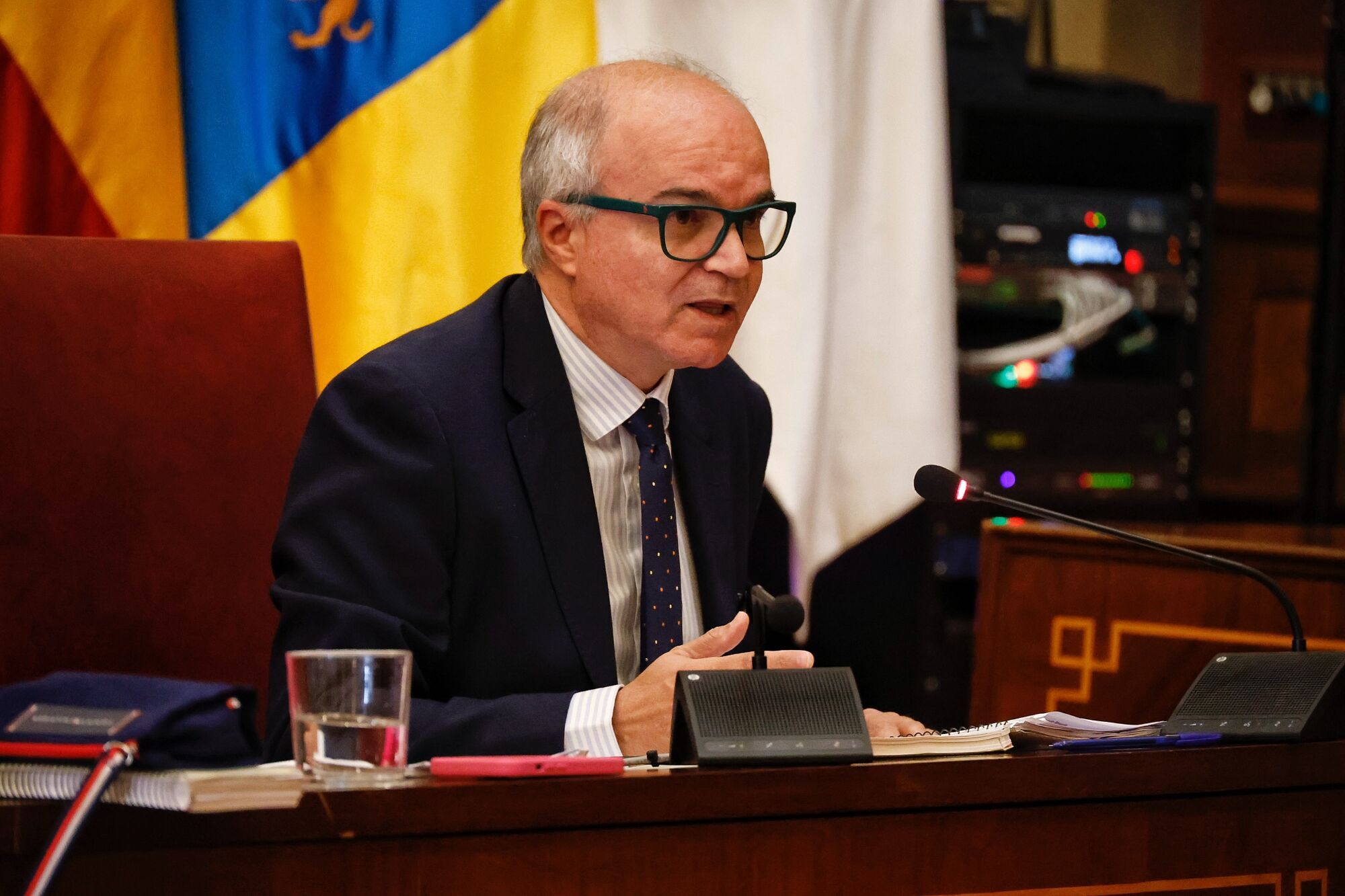 Sesión de control en Santa Cruz