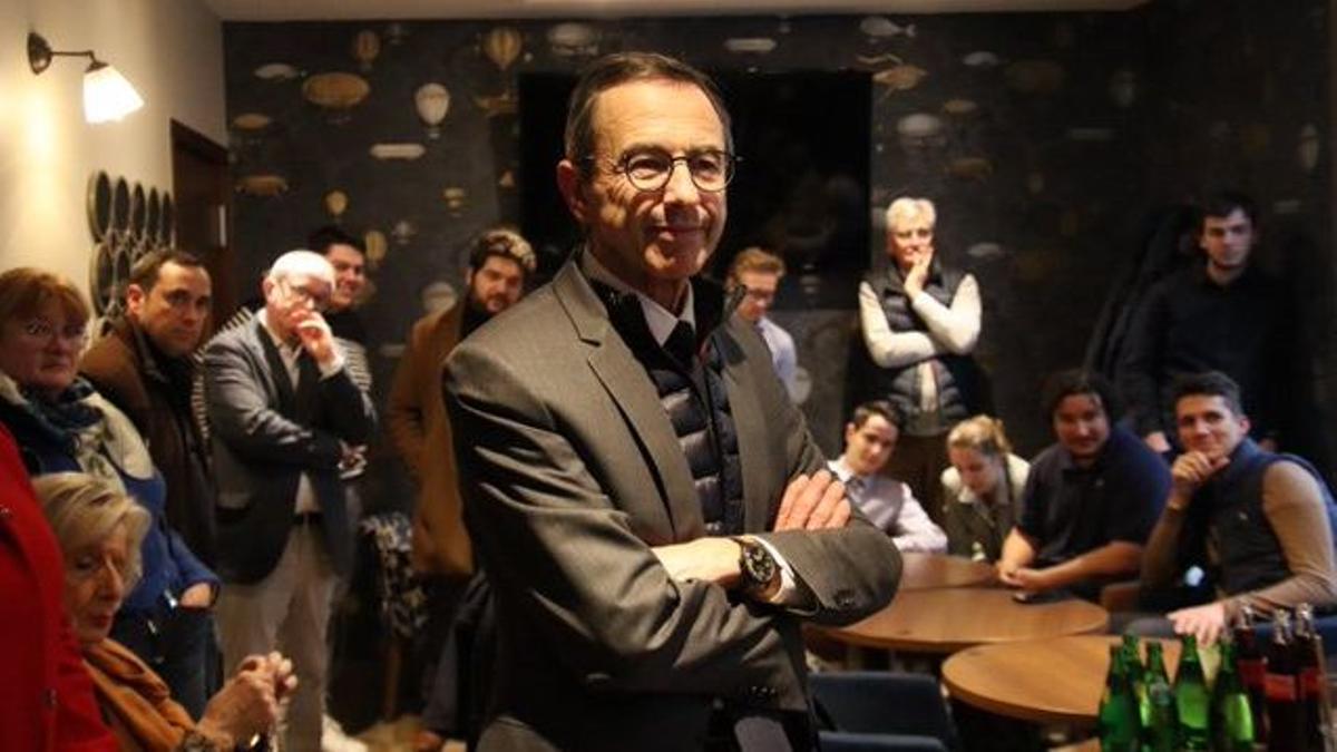 La dreta francesa, contra la regularització d’immigrants de Sánchez