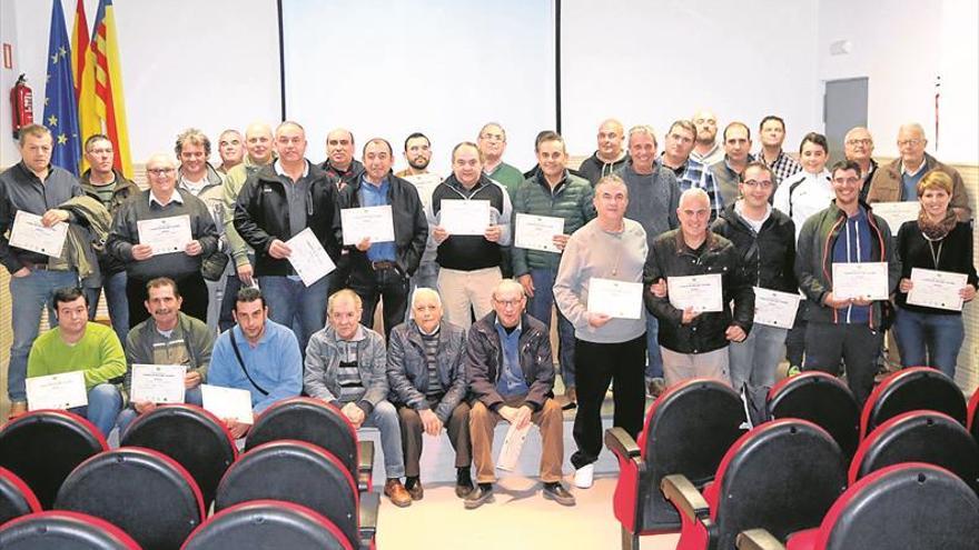 L’Alcora mantiene vivo el parany con los alumnos de la Escuela de Reclam