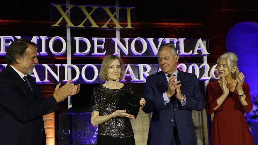 Marta Platel gana el premio Fernando Lara de novela con una historia de traiciones