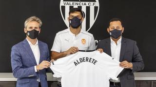 Dos nuevos centrales relacionados con el Valencia CF: Mario Gila y Javi Jiménez entran en escena