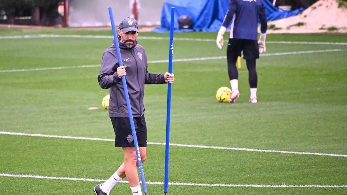 Sarabia y el Elche: ¿Morir de pie o vivir de rodillas?