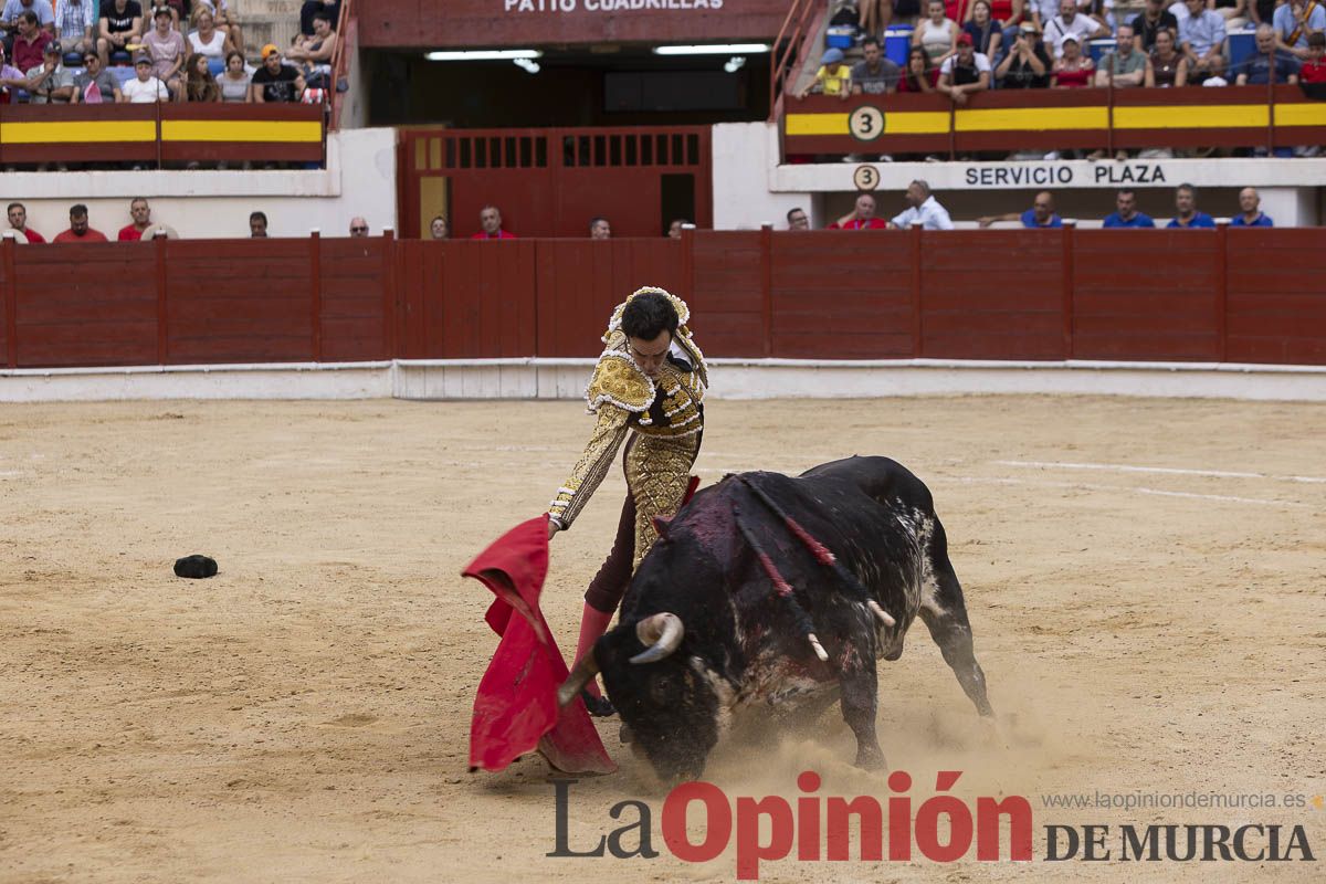 Tarde histórica en Abarán con la alternativa de José María Trigueros y el indulto de Tomás Rufo, junto a Castella salieron a hombros