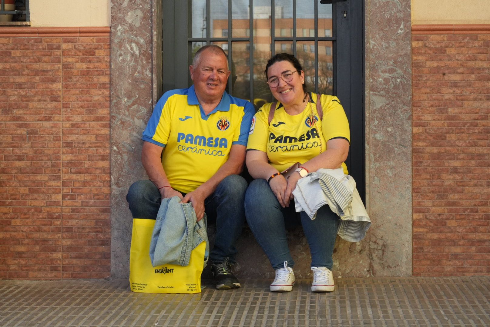 La afición del Villarreal en el partido contra el Espanyol en La Cerámica