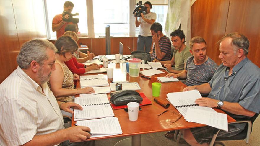 Imagen de archivo de una de ls reuniones de negociación del pacto de gobierno del Consell.