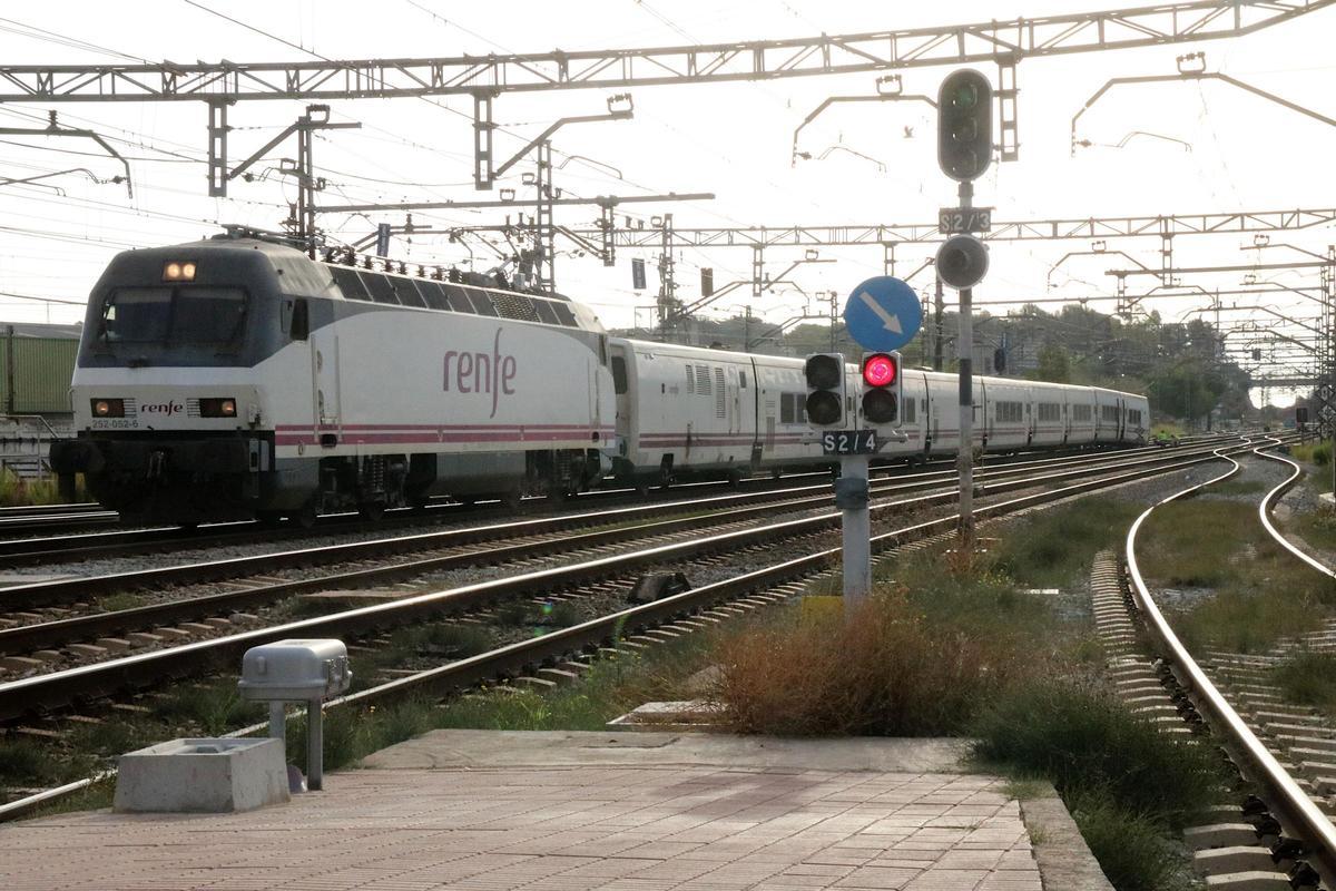 Un tren Talgo descarrila en Vilanova