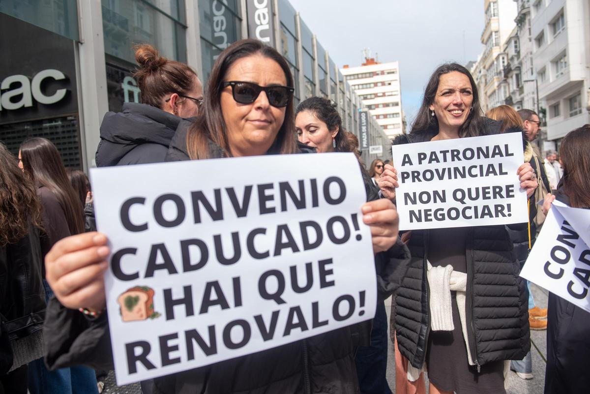 Manifestación de trabajadores del sector del comercio en A Coruña