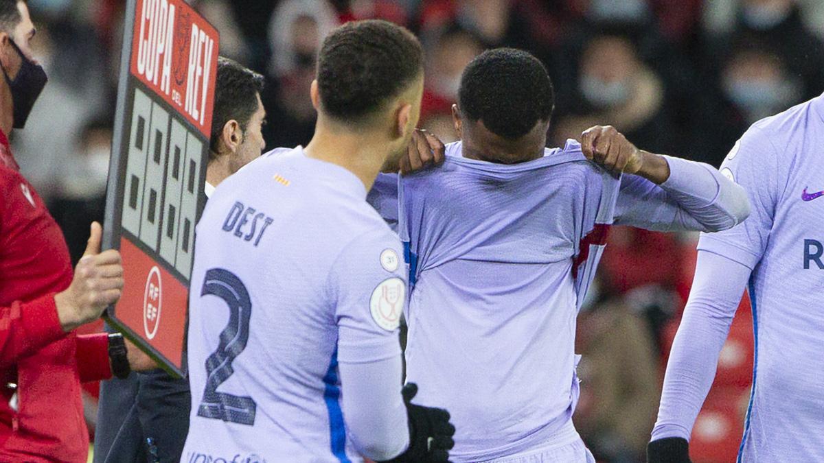 Ansu Fati después de lesionarse en San Mamés