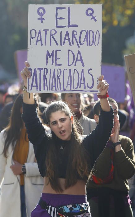 Gewalt gegen Frauen: große Demo auf Mallorca