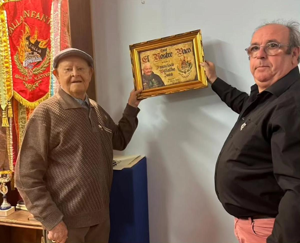 En la inauguración del casal "El Nostre Paco"